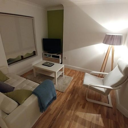The Grand Canal Dock Apartment Дублин Экстерьер фото