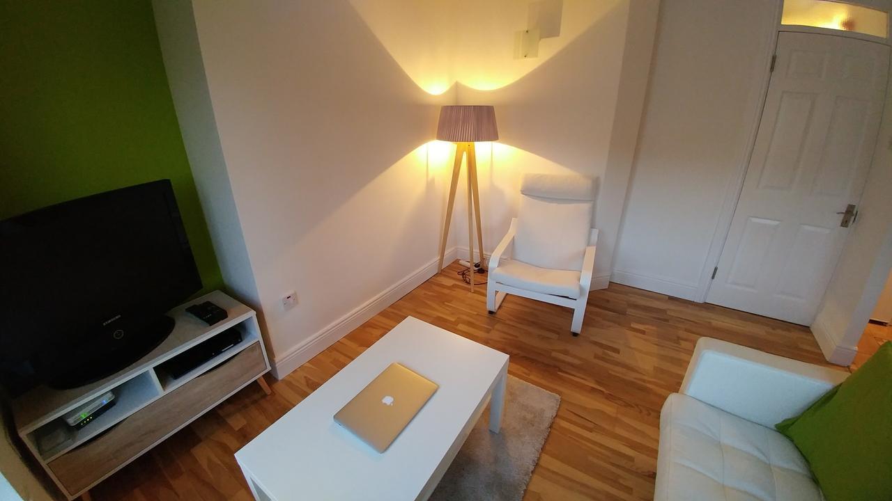 The Grand Canal Dock Apartment Дублин Экстерьер фото