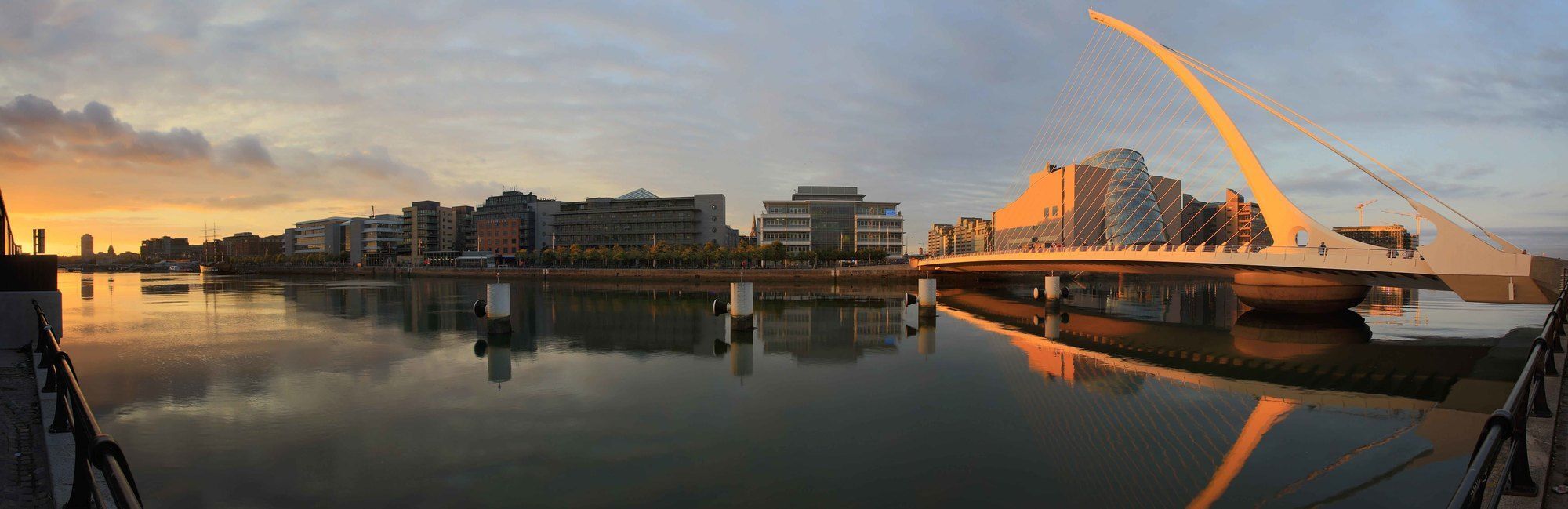 The Grand Canal Dock Apartment Дублин Экстерьер фото