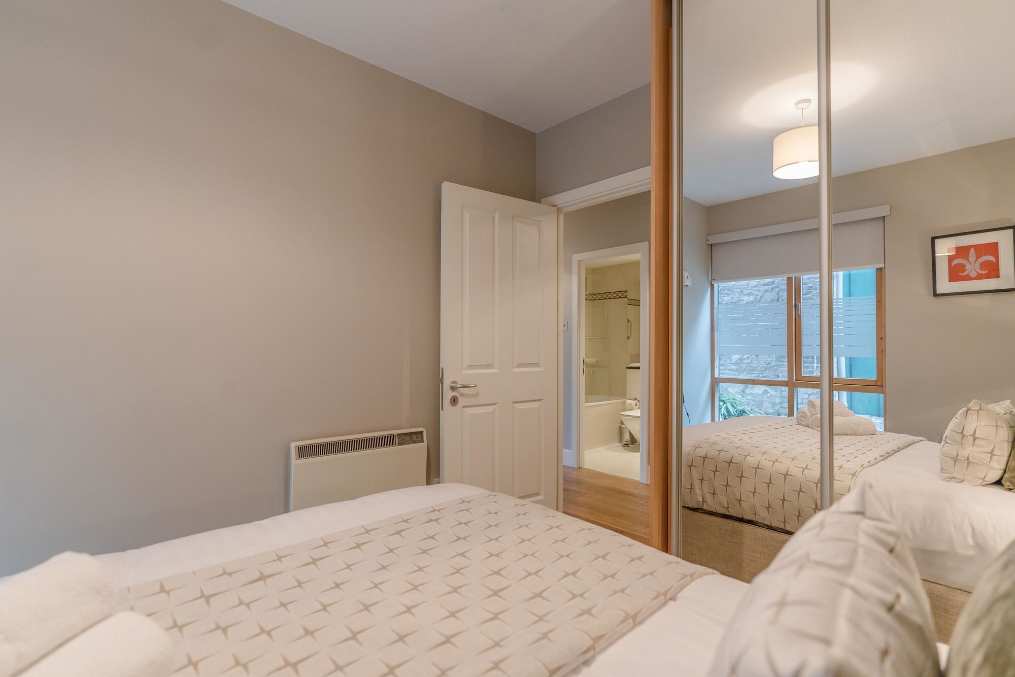 The Grand Canal Dock Apartment Дублин Экстерьер фото